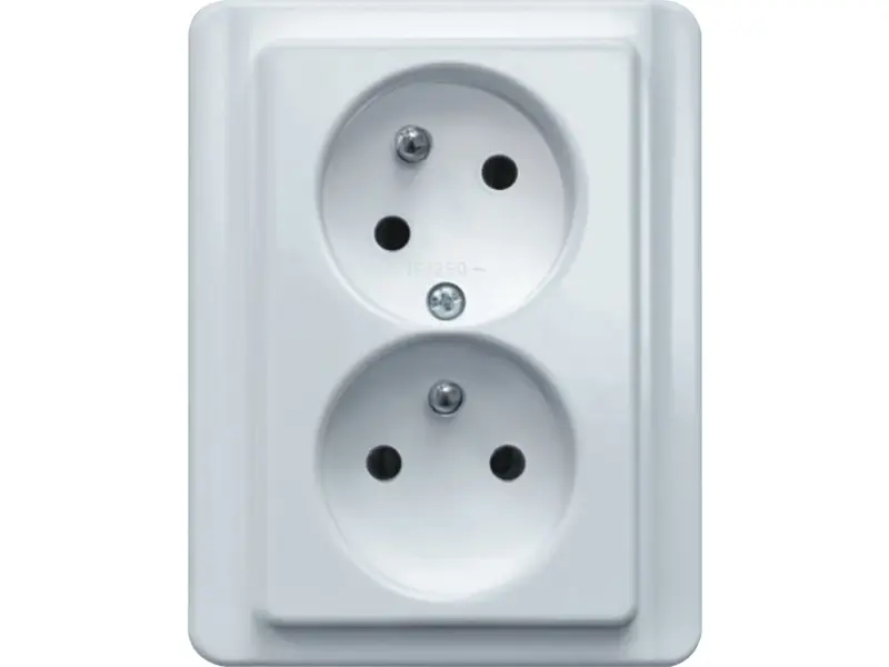 Zásuvka Standard dvojitá pootočená bílá